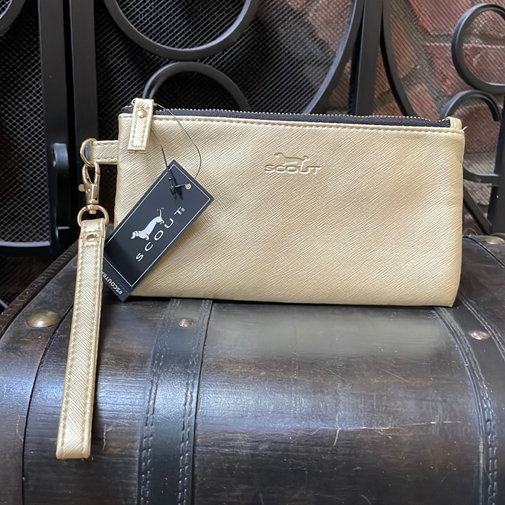 Scout Wristlet
